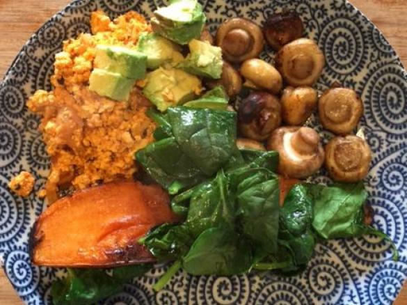 vegan scrambled eggs