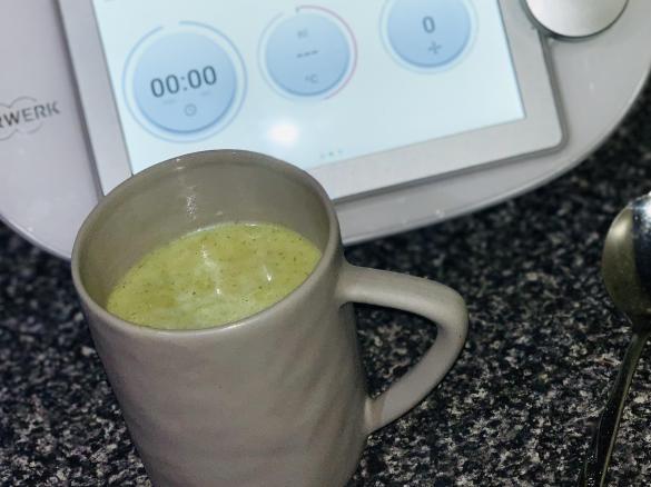 The Fast 800 Broccoli and Blue Cheese Soup converted by Thermo-lish