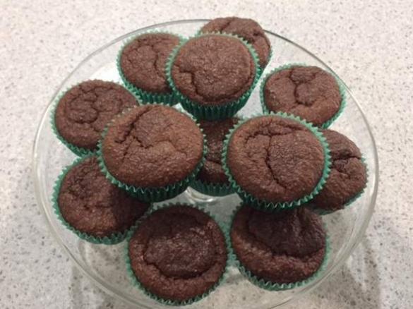 Flourless Gluten Free Chocolate & Raspberry Muffins – TM5