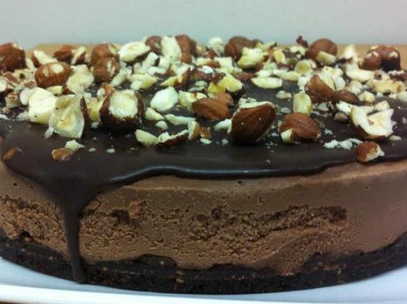 Raw Hazelnut Chocolate Cheesecake