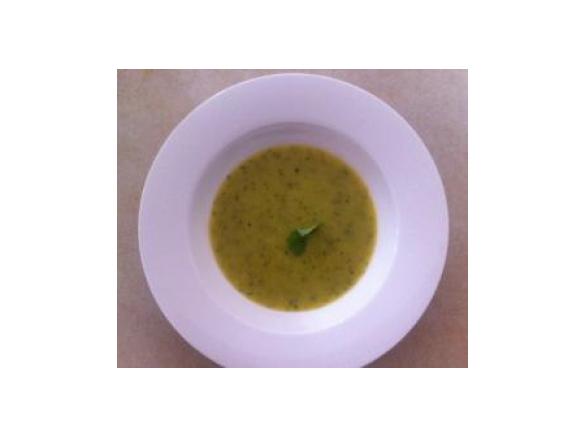 Zucchini and Leek Soup