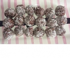 Healthy cacao bliss balls 