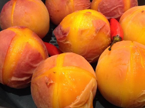 Easy Peel Steamed Peaches