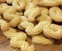 Maureen’s Shortbread Squiggles