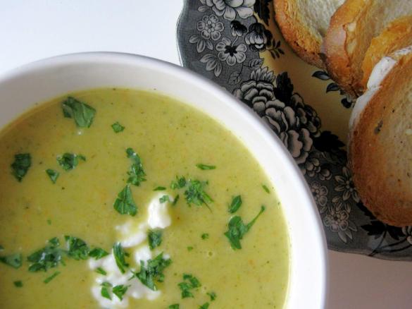Zucchini and basil soup