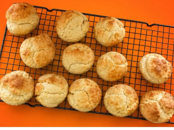 Apricot Yoghurt Muffins