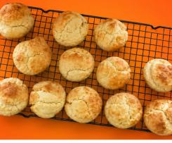 Apricot Yoghurt Muffins