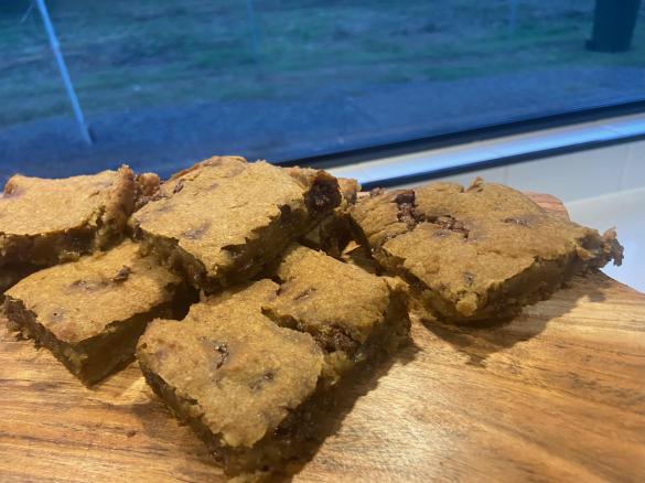 Healthy Peanut Butter Blondies