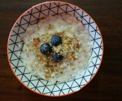 Porridge with Blueberries and Pumpkin seeds