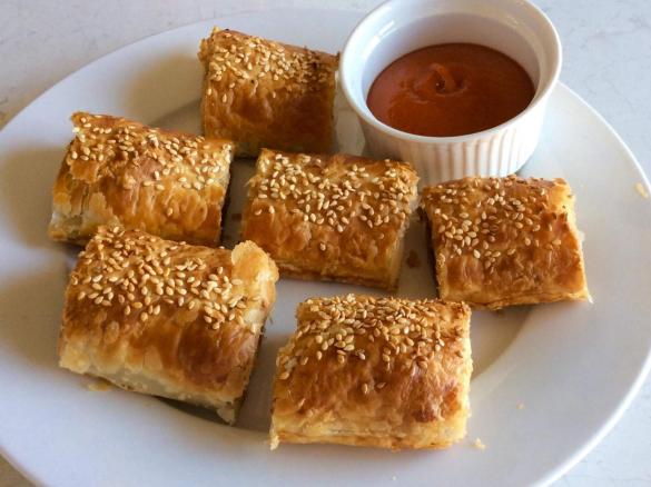 Mum's Easy Vegetarian Sausage Rolls