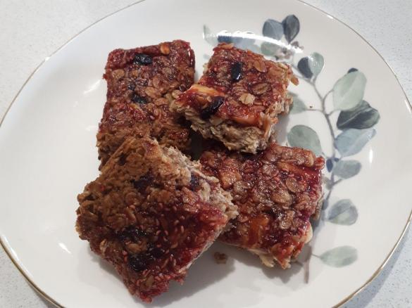 Fruity Oat Slice