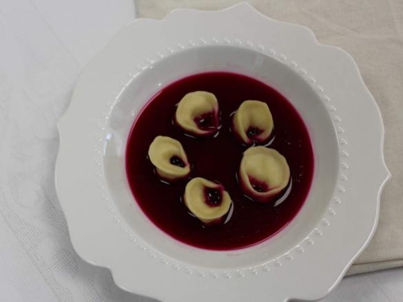 Borscht with Polish dumplings