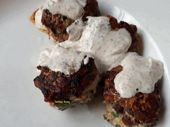 TURKEY & ZUCCHINI BURGERS WITH SUMAC