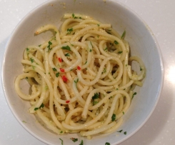 PASTA WITH GARLIC & CHILLI