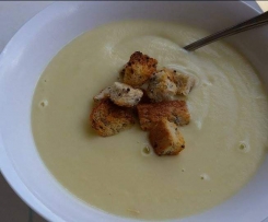 Cream of Cauliflower Soup (Vegan)