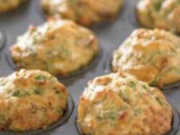 Pumpkin, Spinach and Feta Lunchbox Muffins 
