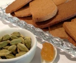 GINGER & CARDAMON BISCUITS