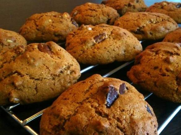 Paleo Soft American Style Cookies 3 ways! - Grain & Gluten Free, Vegan option