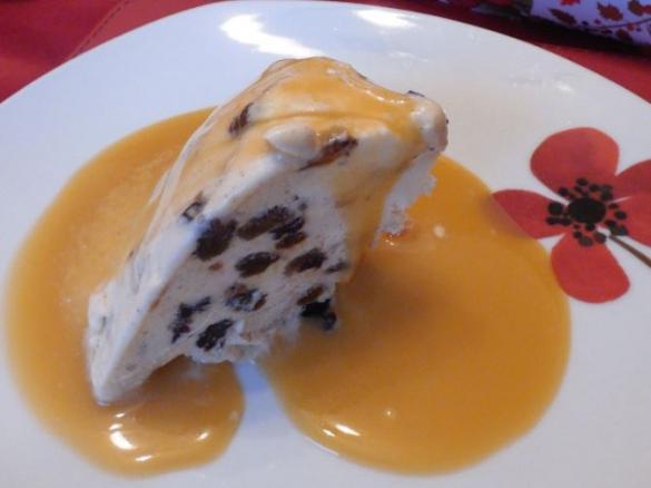 ice cream christmas pudding