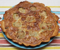 Blue cheese, walnut and pear tart