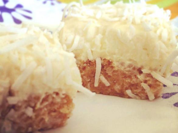 Lemon Cream Cheese Slice