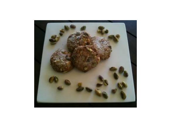 CHEWY PISTACHIO, OAT & ALMOND BISCUITS