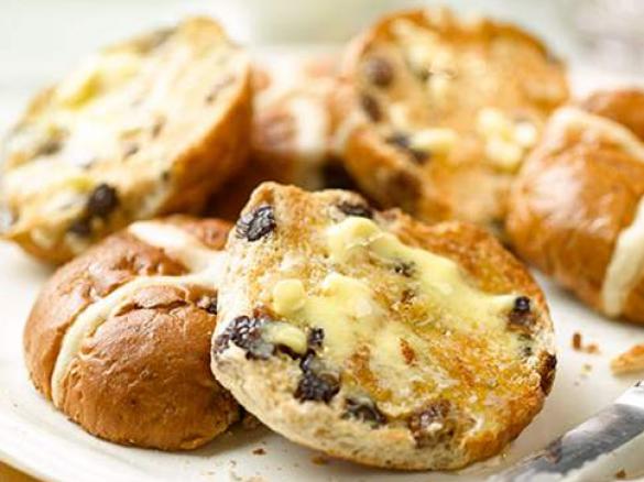 Traditional Spiced Hot Cross Buns
