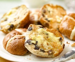 Traditional Spiced Hot Cross Buns