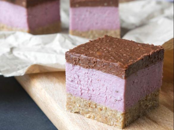 Raw Chocolate Raspberry Slice