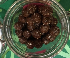Chocolate Protein Balls