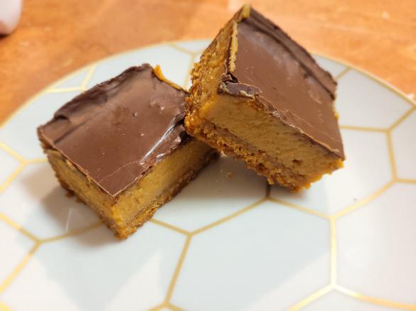 Temeika's Caramel Slice