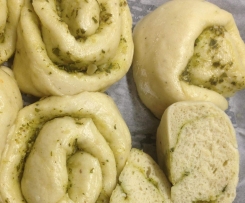 Steamed Pesto & Garlic Scrolls