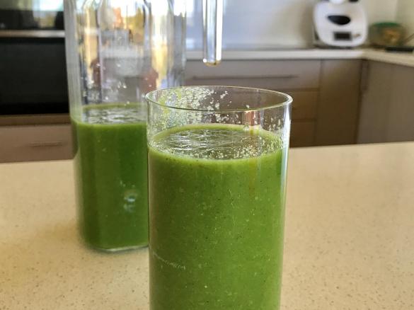 Alkalising Green Smoothie