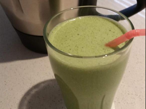 Queen Green Smoothie