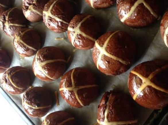 Chocolate Cranberry Mini Hot X buns