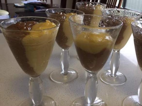 Fee's Top-deck Custard