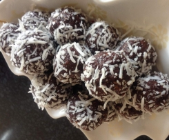 Date and coconut squshies