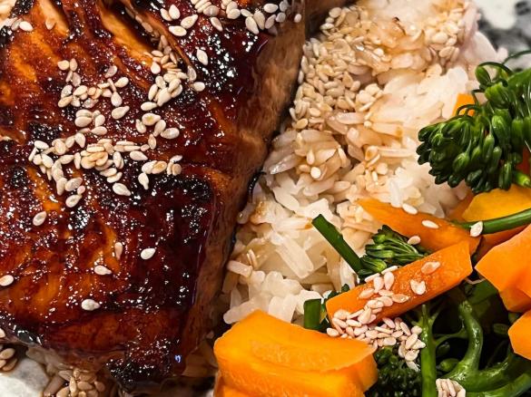 Teriyaki Salmon with Rice and Sesame Vegetables
