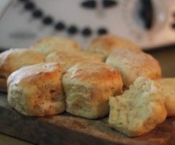 Bacon and cheese scones