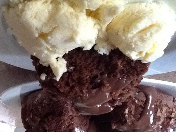 Sour cream chocolate cake