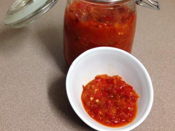 Aunty Lexie's Chilli Chutney