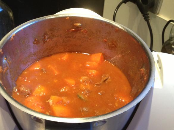 Lamb Rogan Josh with spiced quinoa (GF, dairy free, fructose friendly)