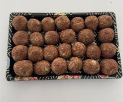 Gingerbread Bliss Balls -Variation of Cinnamon Doughnut Bliss Balls (paleo, raw, vegan, dairy-free, grain-free, gluten-free)