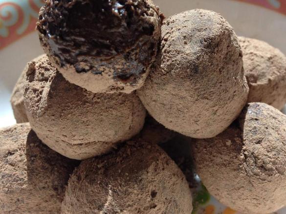 Avocado Chocolate Truffles 