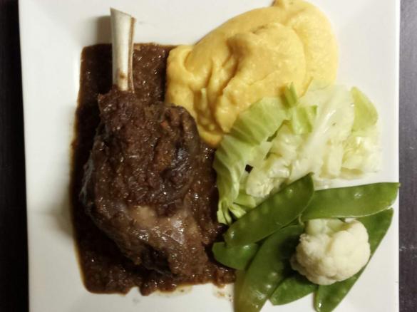 Red Wine Lamb shanks with mashed pumpkin & potato & steamed veggies