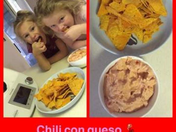 Chili con QuEso dip