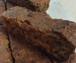 DATE & APRICOT SLICE