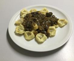 OUR FAVOURITE MUSHROOM SAUCE
