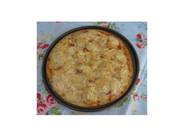 Creamy Potato & Proscuitto Pizza