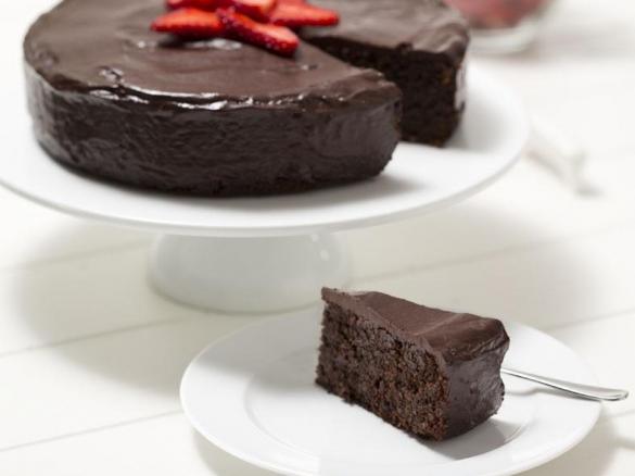 Torta caprese (flourless almond cake)